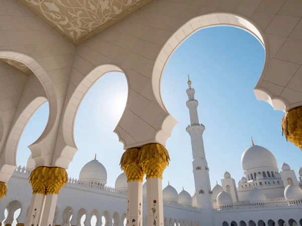 The Sheikh Zayed Grand Mosque — Stock Photo, Image