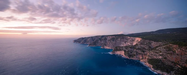 Puesta de sol con nubes —  Fotos de Stock