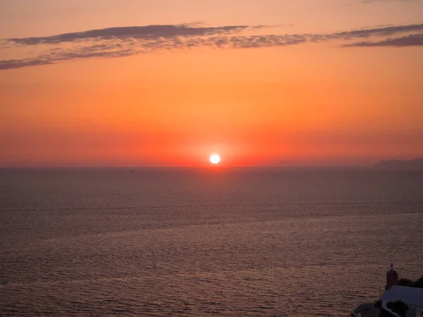 Západ slunce na ostrově Santorini, Řecko — Stock fotografie