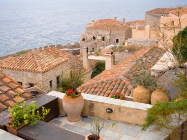 Yunanistan 'ın Lakonya kentindeki Monemvasia ortaçağ kasabası