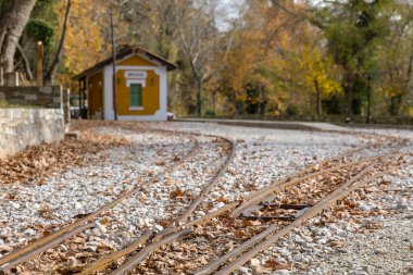 Pilio, Yunanistan 'daki Milies köyündeki güzel eski tren istasyonu.