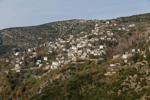 Panoramatický Pohled Tradiční Vesnici Makrinitsa Piliu Řecko — Stock fotografie