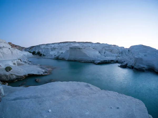 Milos Adasındaki Sarakiniko Plajında Günbatımı Kiklad Yunanistan — Stok fotoğraf