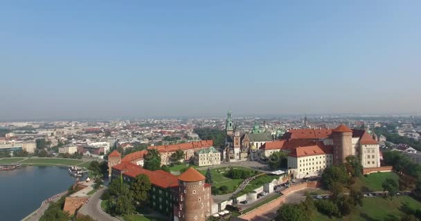 Burg Wawel, Krakau, Polen, Überflug — Stockvideo
