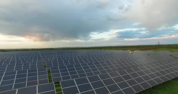 Sonnenkollektoren bei trübem Wetter, Nahaufnahme