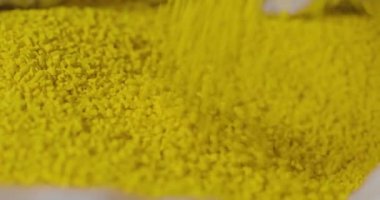 Plastiğe iyi sarı katkı maddeleri. Plastik oyuncaklar