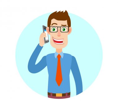 İş adamı cep telefonuyla konuşuyor.