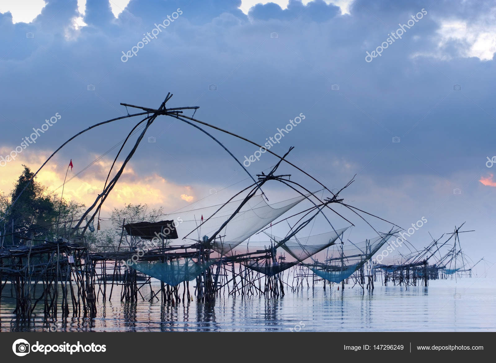 Thai fishing nets, fishing tackle Stock Photo by ©gnomeandi 147296249