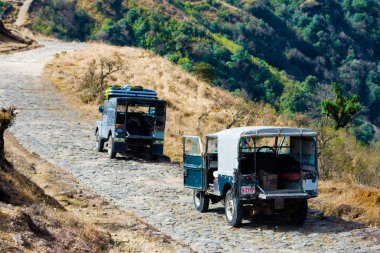 iki cip çakıl yol tırmanmak