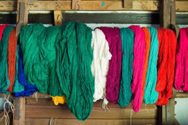 weaving and knitting yarns