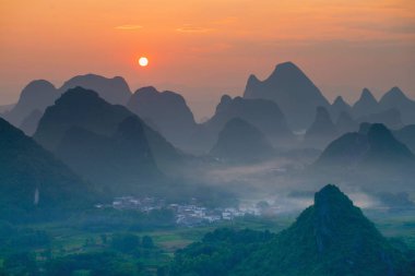 Cuiping Wuzhi Hill 