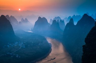 Guilin Hill'de Xianggong