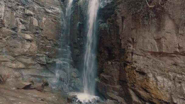 Wassermauer in Tiflis — Stockvideo