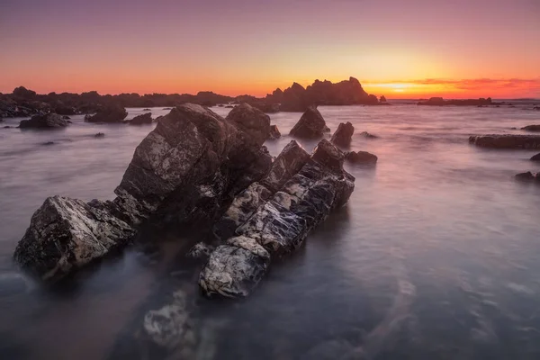 Magical Sunset Sea Stone Foreground — Stock Photo, Image