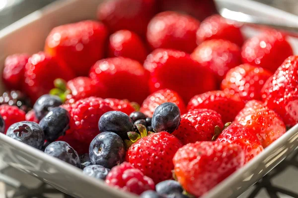 Berries Strawberries Blueberries Breakfast Closeup — Stock Photo, Image