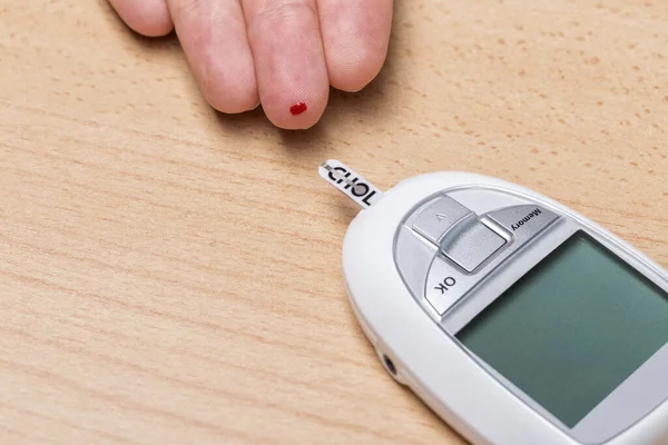 Apparaat Voor Het Meten Van Cholesterol Insuline Bloedtest Sluiten — Stockfoto