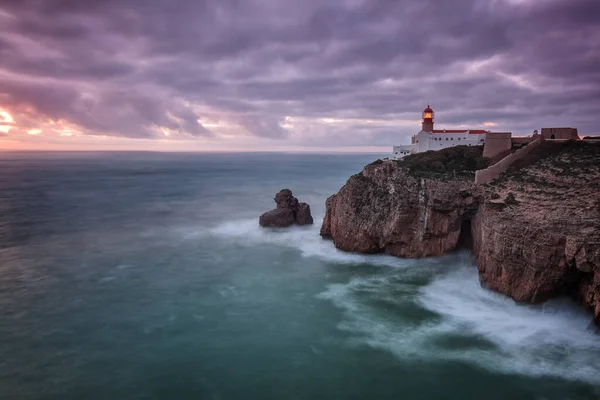 Faro Cabo Sao Vicente Antes Tormenta Cielo Dramático Portugal — Foto de Stock
