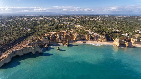 Воздушный Красивые Португальские Пляжи Marinha Albufeira View Sky — стоковое фото