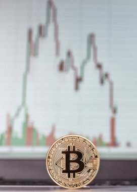 Coin Bitcoin yakın plan ve takası arka planda ayarla.