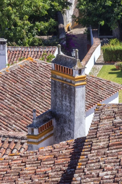 Traditionele Schoorstenen Daken Van Portugese Huizen — Stockfoto