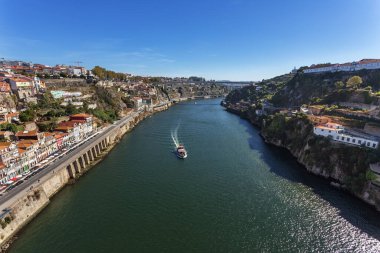 Portekiz 'in Porto şehrinden geçen Douro Nehri.