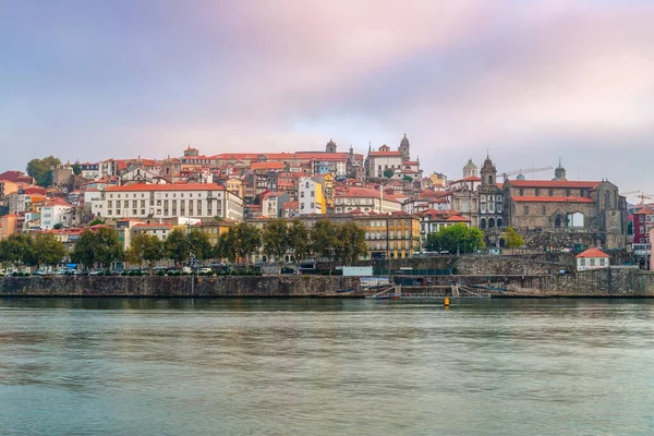 Rzeka Douro Przez Portugalskie Miasto Porto — Zdjęcie stockowe