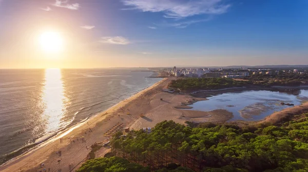 アルガルヴェ地方のビーチの空からの風景 Quarteira Vilamoura — ストック写真