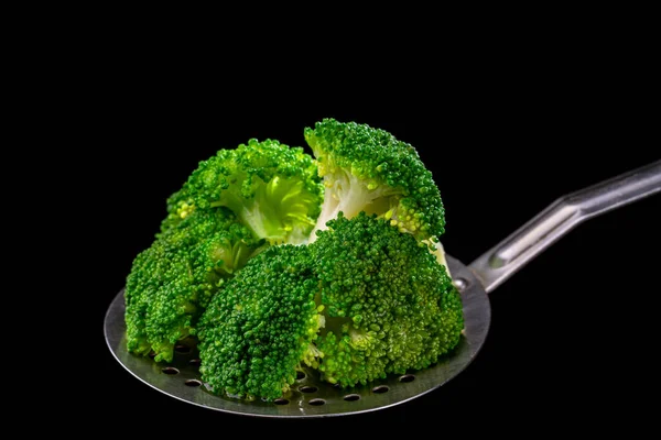 Verse Broccoli Een Lepel Lepel Klaar Voor Gebruik Door Vegetariërs — Stockfoto