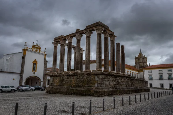 葡萄牙埃武拉罗马历史寺庙 — 图库照片
