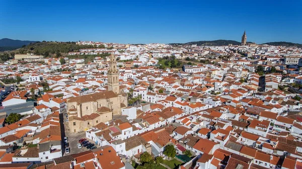西班牙历史村庄Jerez Los Caballeros从天而降 — 图库照片
