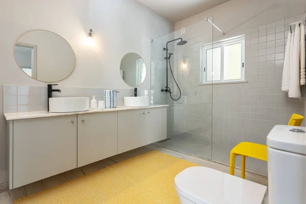 Douche Toilette Moderne Dans Hôtel Pour Les Touristes — Photo