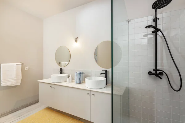 Douche Toilette Moderne Dans Hôtel Pour Les Touristes — Photo