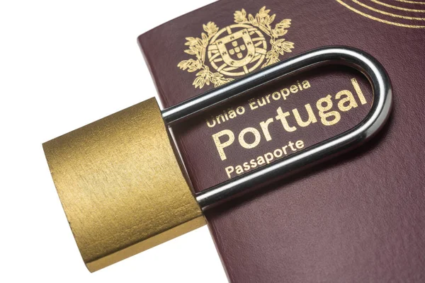 Portuguese international European, European Union foreign passport. The padlock is closed, a symbol of the travel ban. Border customs concept. — Stock Photo, Image