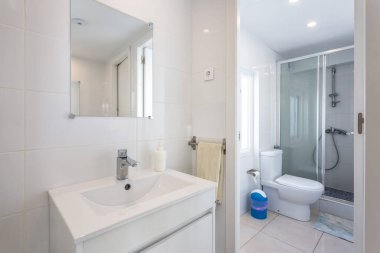 Otelin modern banyosu, Avrupa tarzı bir ev..