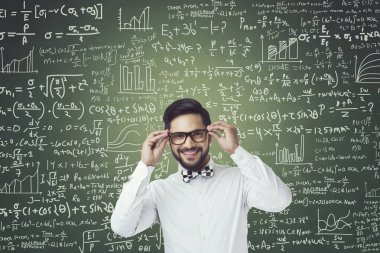 kollarını çapraz işadamı portresi