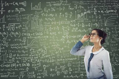 kollarını çapraz işkadını portresi