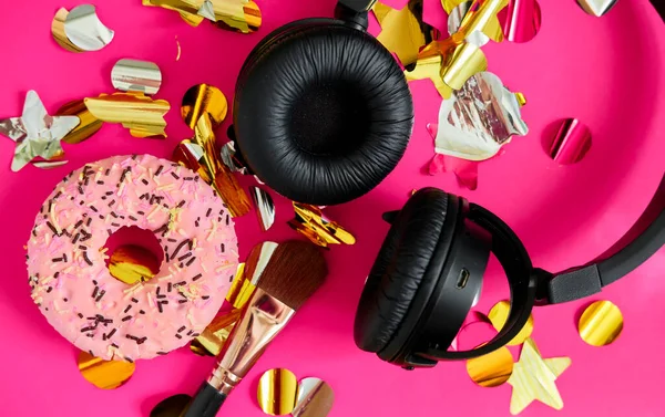 gift box for girls to listen to music on headphones jbl