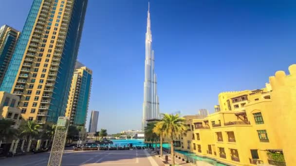 Dubai ciudad con vistas al Burj Khalifa — Vídeos de Stock