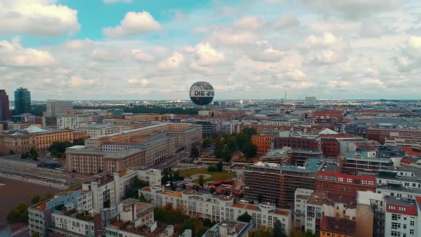 ベルリン市の建築物の空中ビュー 住宅地及び事業所 — ストック動画