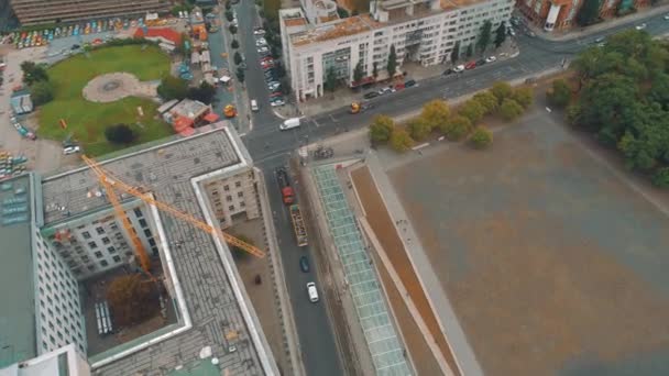 Flygfoto Över Berlins Stadsarkitektur Bostäder Och Affärsbyggnader — Stockvideo