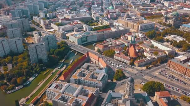 Flygfoto Över Berlins Stadsarkitektur Bostäder Och Affärsbyggnader — Stockvideo