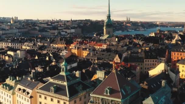 STOCKHOLM, SWEDEN - FEBRUARY, 2020: Aerial view of cathedral in Stockholm old city centre Gamla stan. — Stock Video