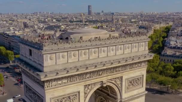 PARIS, FRANCE - MAI 2019 : Vue aérienne par drone de l'arche de triomphe dans le centre-ville historique . — Video