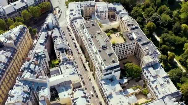 PARIS, FRANCE - MAY, 2019: Aerial drone view of Paris city centre. Historical part of the city with sights. — Αρχείο Βίντεο