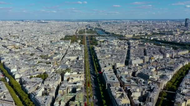 PARIS, FRANCE - MAY, 2019: Aerial drone view of Paris city centre. Historical part of the city with sights. — Stock videók