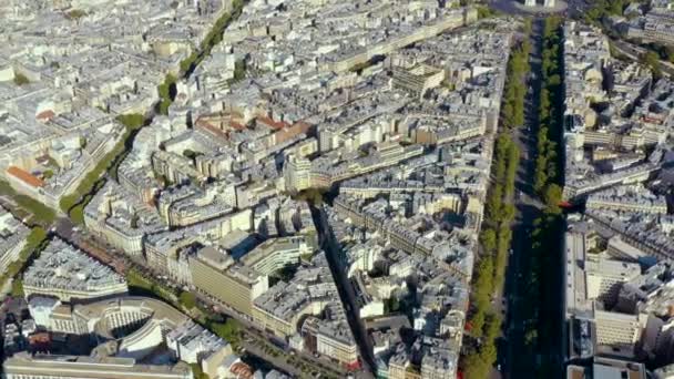 PARIS, FRANCE - MAY, 2019: Aerial drone view of Paris city centre. Historical part of the city with sights. — Stock Video