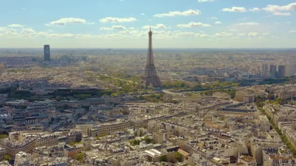 PARIS, FRANCE - MAY, 2019: Aerial drone view of Eiffel tower and historical city centre from above. — стокове відео