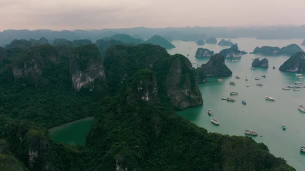 HALONG BAY, VIETNAM - APRIL, 2020：Adrone view of Halong Bay with cruise ships - famous tourist resort of Vietnam. — 图库视频影像