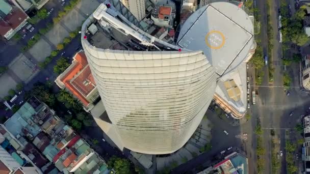 HOCHIMINH, VIETNAM - APRIL, 2020: Aerial panorama view of the Bitexco business center in Hochiminh. — Stock Video