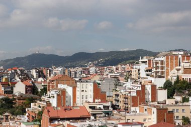 Barcelona'da tepede zavallı yaşam evleri